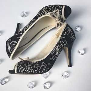 Aldo Open Toe Pumps!